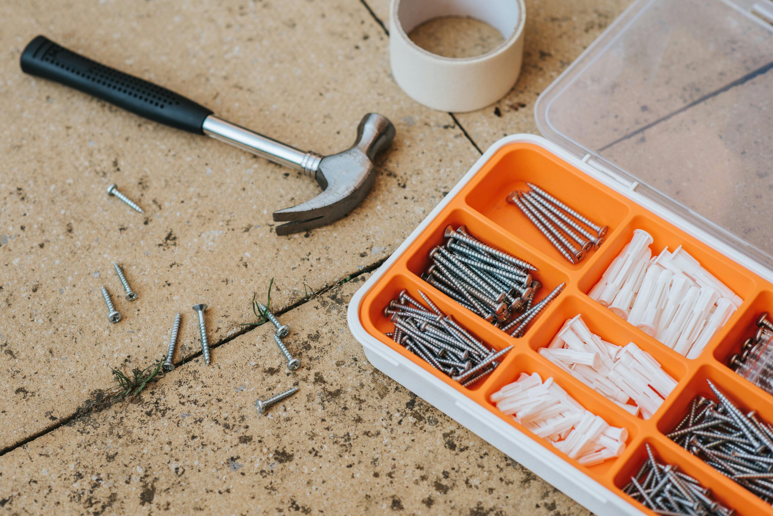 building_handy_man- Interior and Aesthetic Maintenance